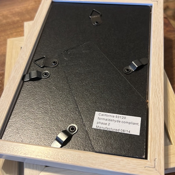 6 frames from target. - Picture 4 of 5